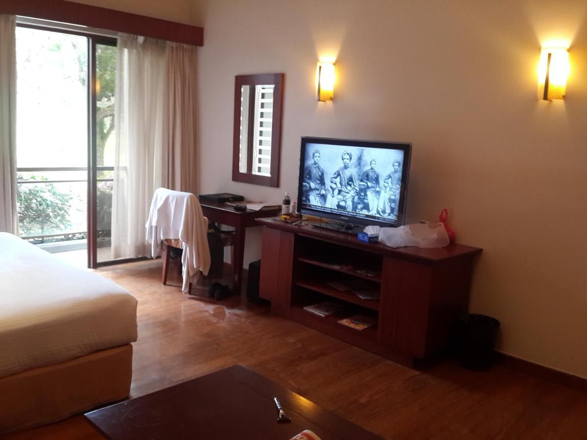 Pulai Spring Resort Kampung Kangkar Pulai Экстерьер фото